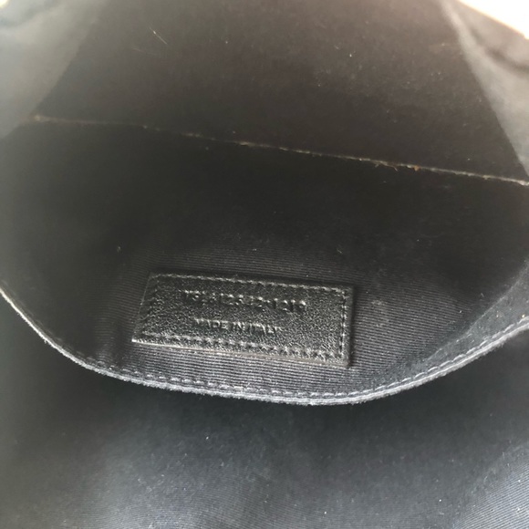 Saint Laurent Lou monogram camera bag - Picture 6 of 9